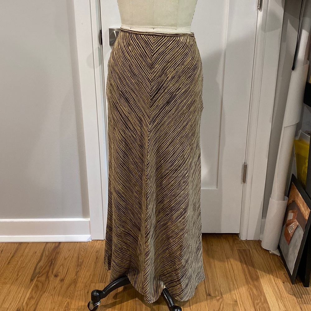 Jones&Co size 4 vintage silk skirt